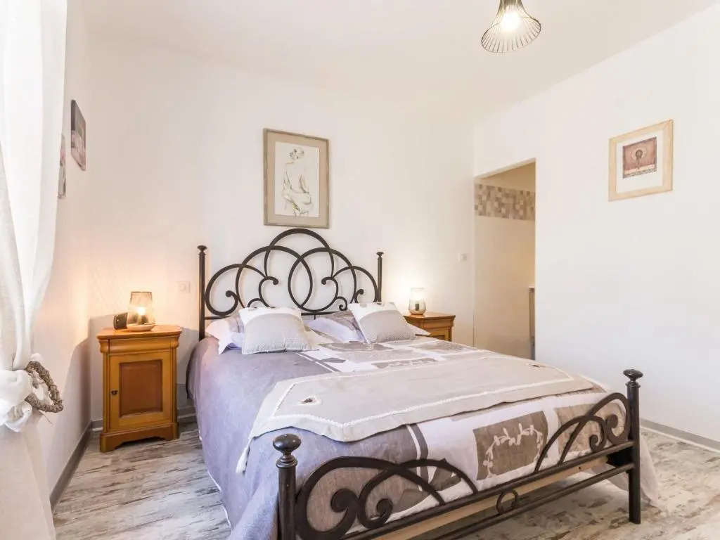 Maison moderne à 100m de la mer avec jardin clos, garage, WiFi, proche camping avec commerces, animaux OK - FR-1-306-1205