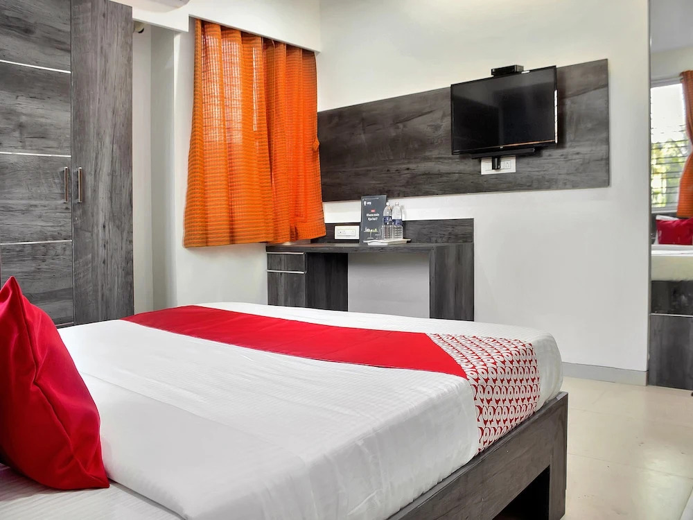 OYO 11634 Hotel The Upper Room