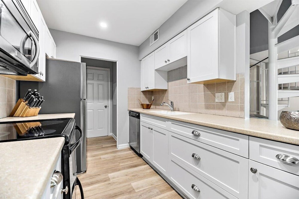 Ketch Court 825 Villa