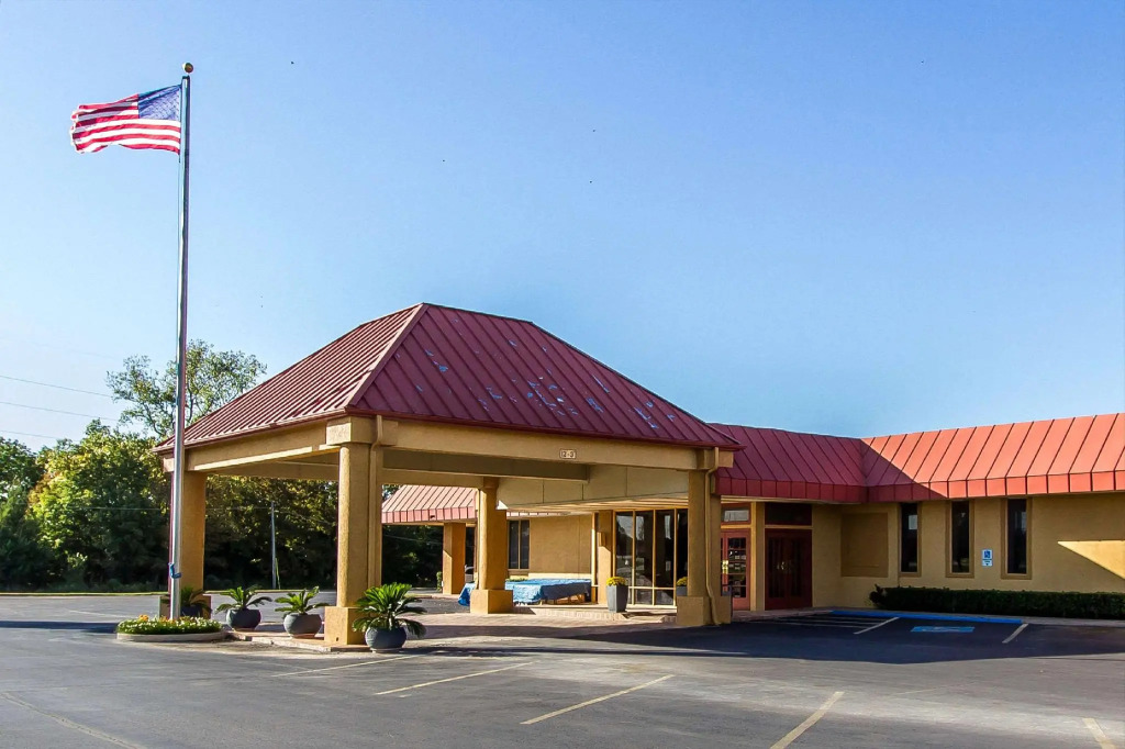 Quality Inn Ada