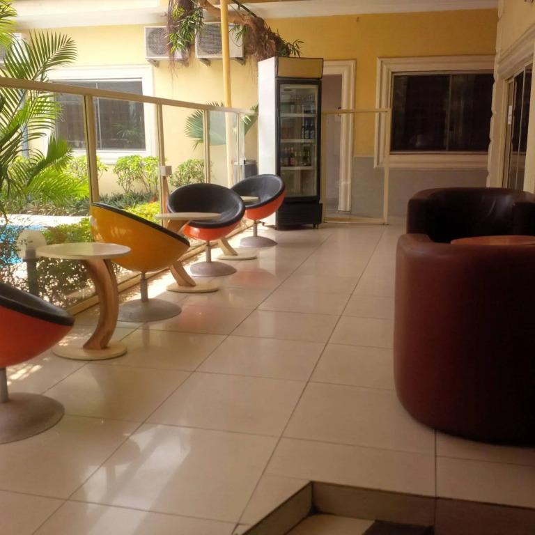Grandluxe Hotel