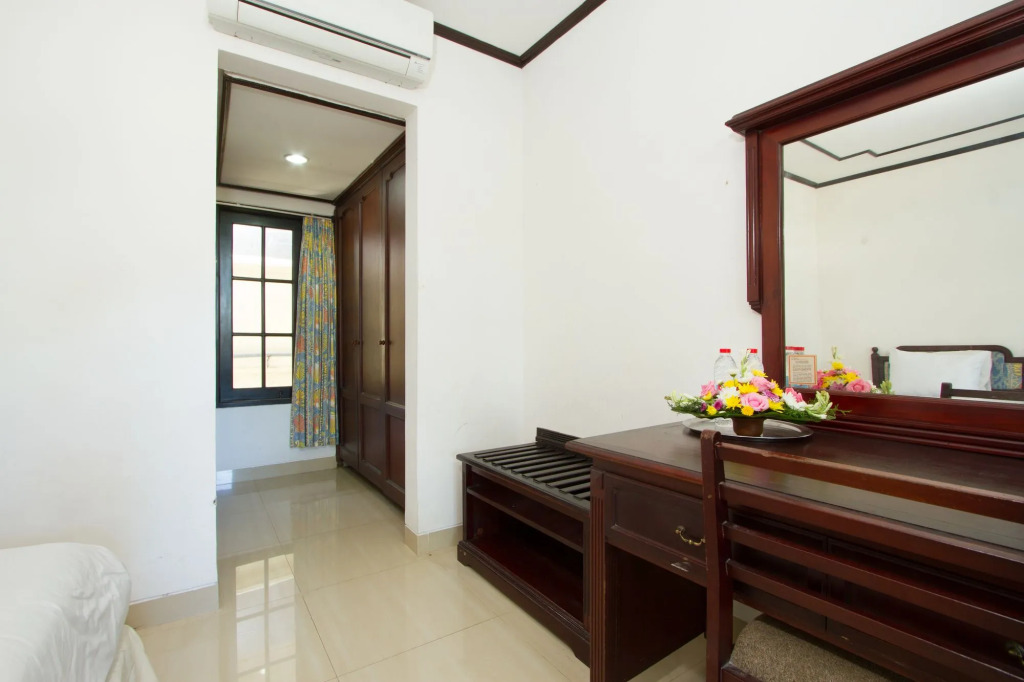 Hotel Oranjje by Secoms