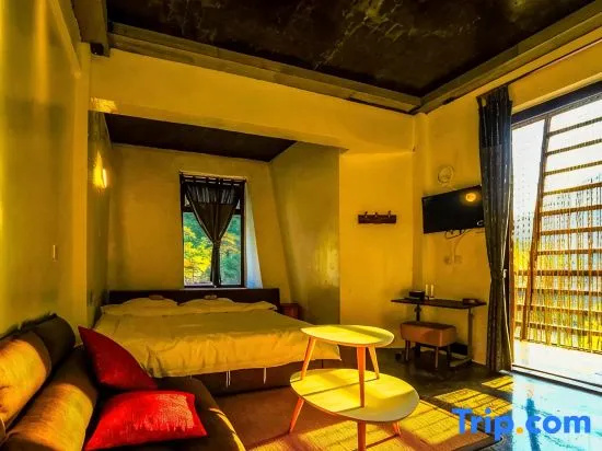 Yijiaren Guishu Hotel