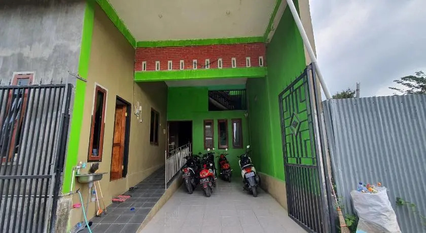 OYO 3969 Villa Bu Kris