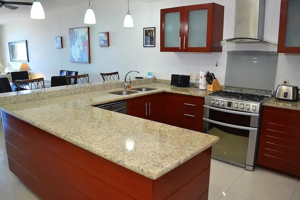 Condo Torre Diamante 305 by MDR