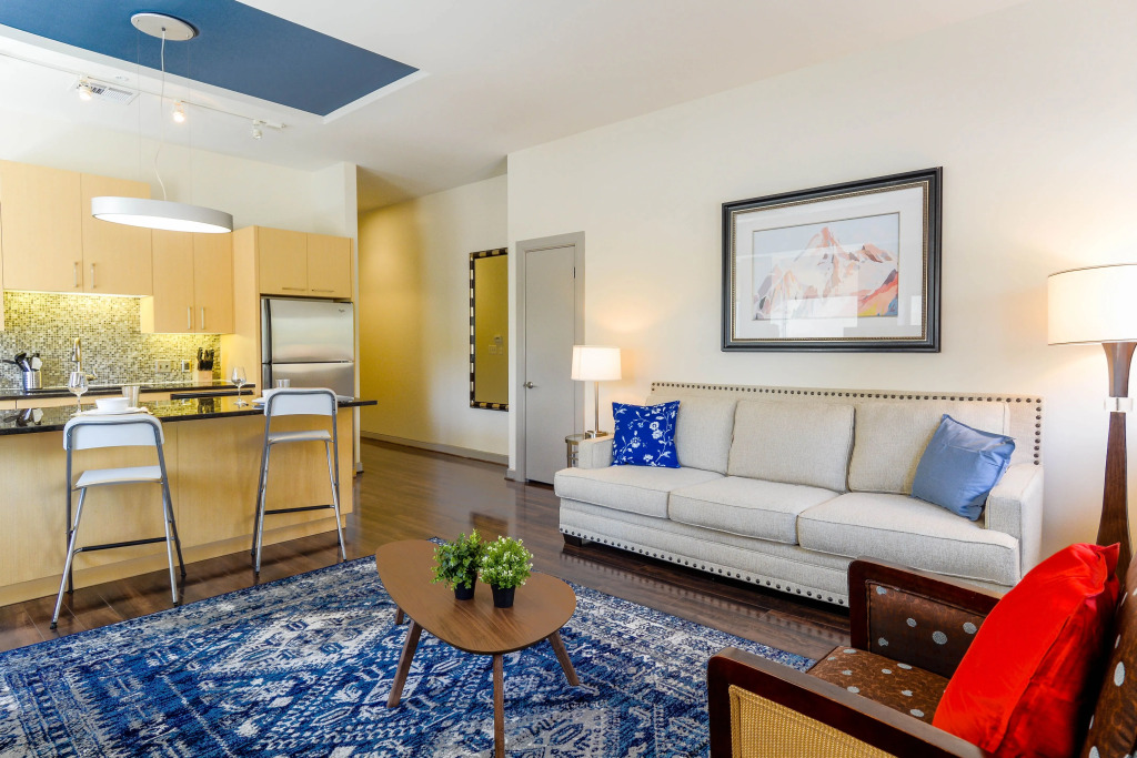 1 Bed Downtown Apt With Great Wifi!