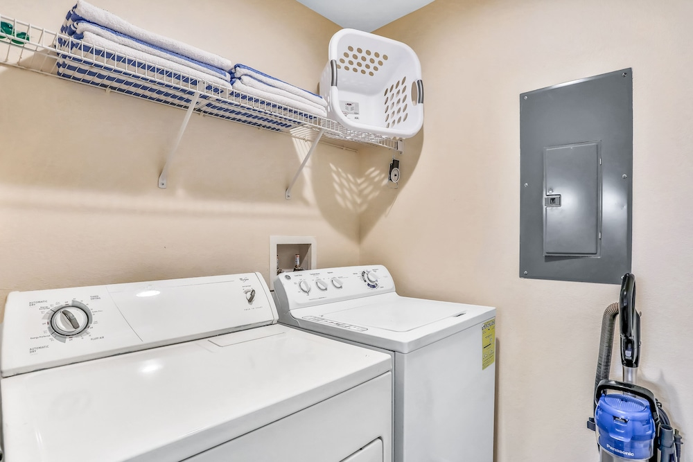 Two-story, Dog-friendly gem Near Theme Parks With Pool, Central AC & On-site gym