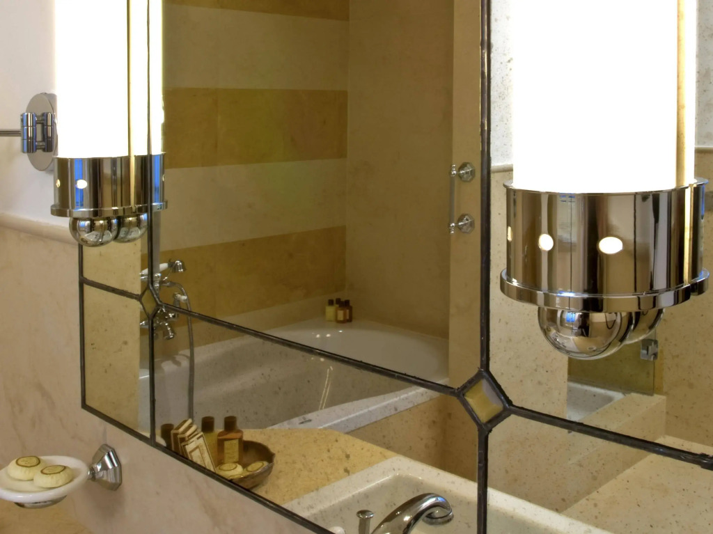 Grand Hotel Savoia Genova, Curio Collection by Hilton