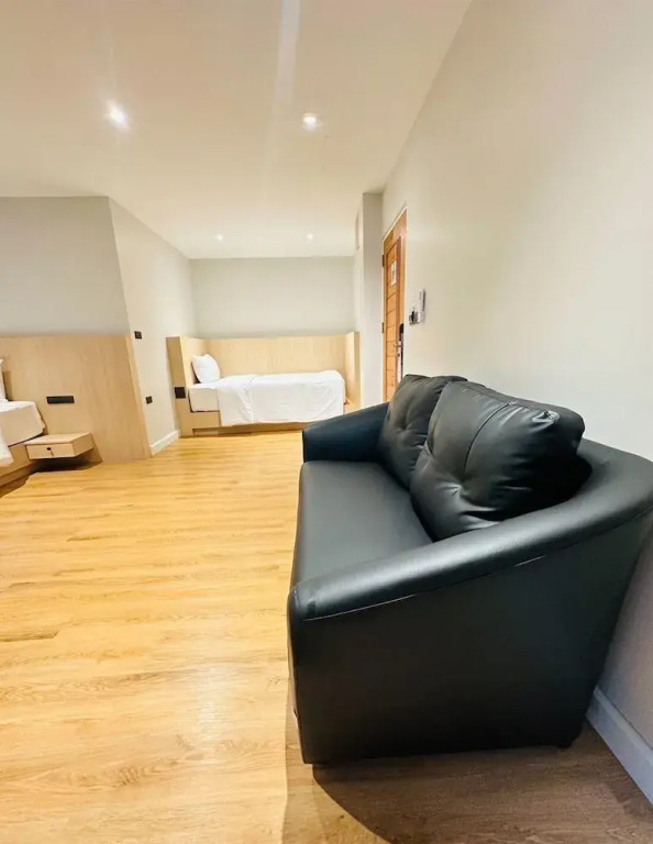 V1 boutique hotel