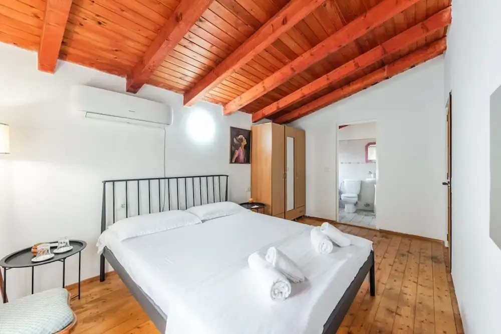 Easy Steps Guesthouse - Room 3 - Pro Bono by PikHost