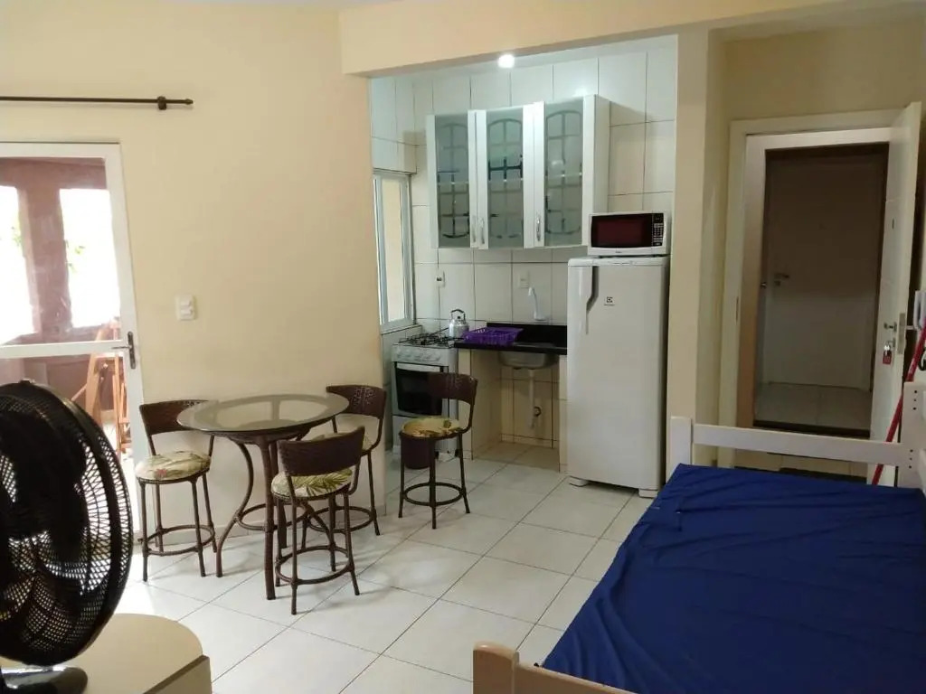 Residencial Melfi 3 Ap.8 Fundos