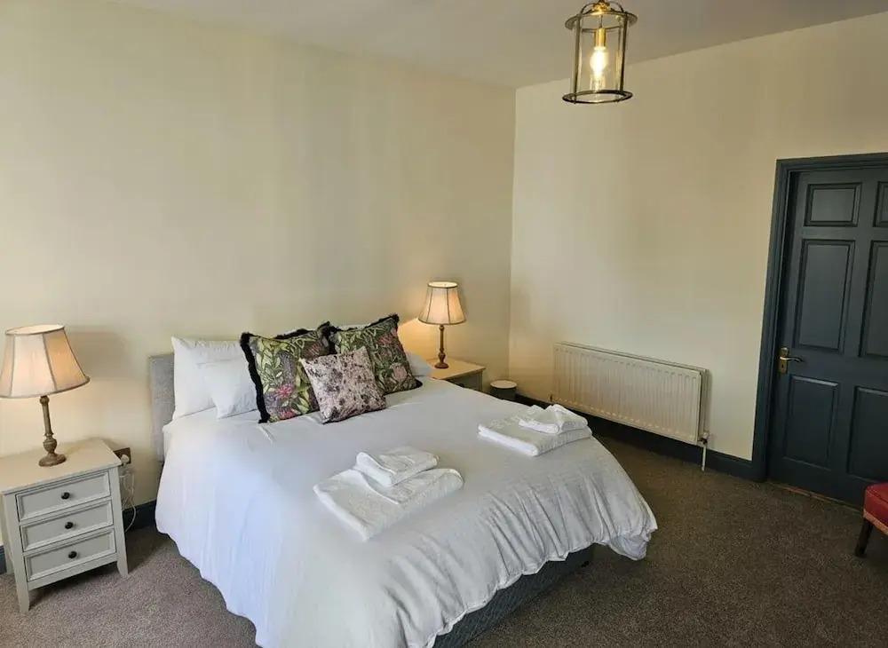 Tranquil Retreat Overlooking The Rock of Cashel