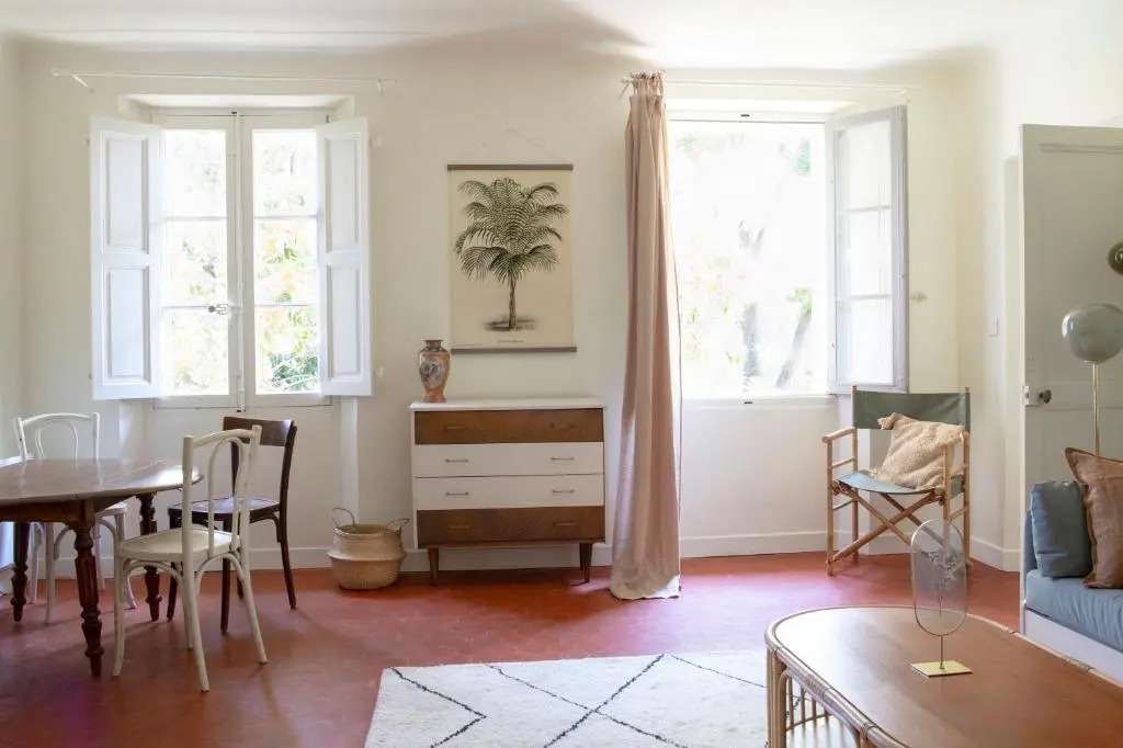 Maison Sumiane - Maison d hotes et locations avec piscine