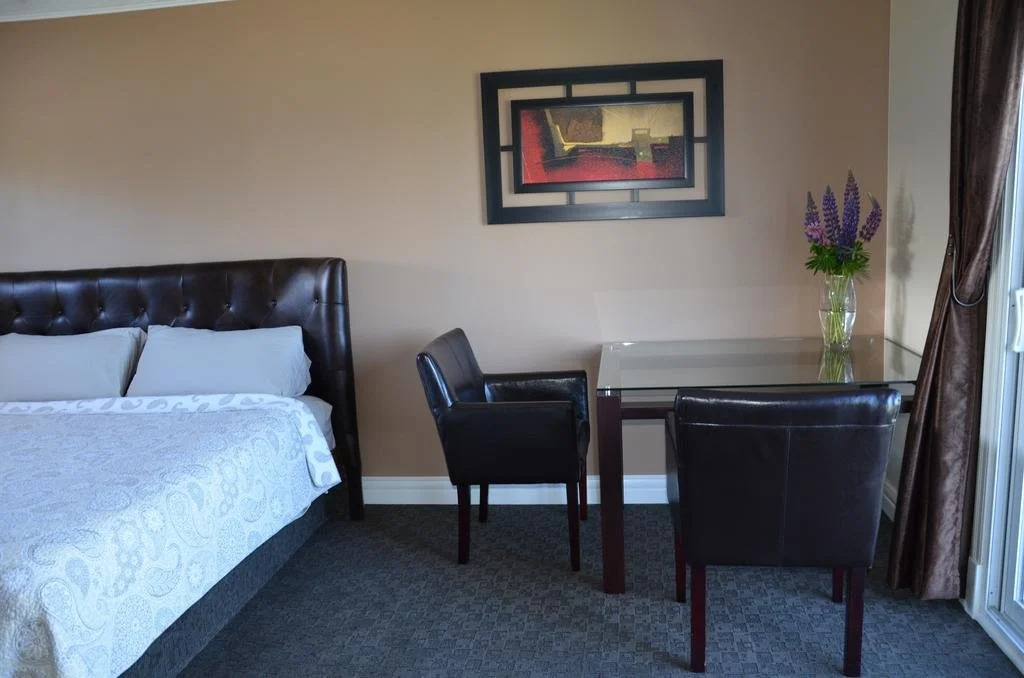 Clifty Cove Motel