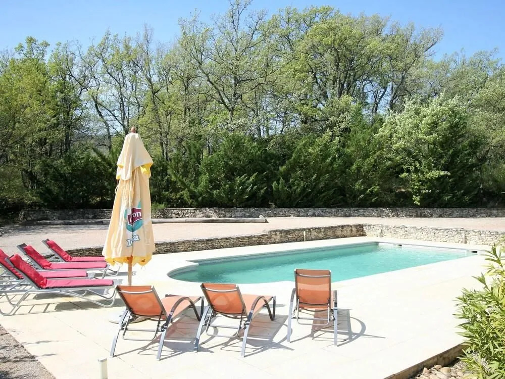 Luxurious Villa with Private Pool at Saignon France