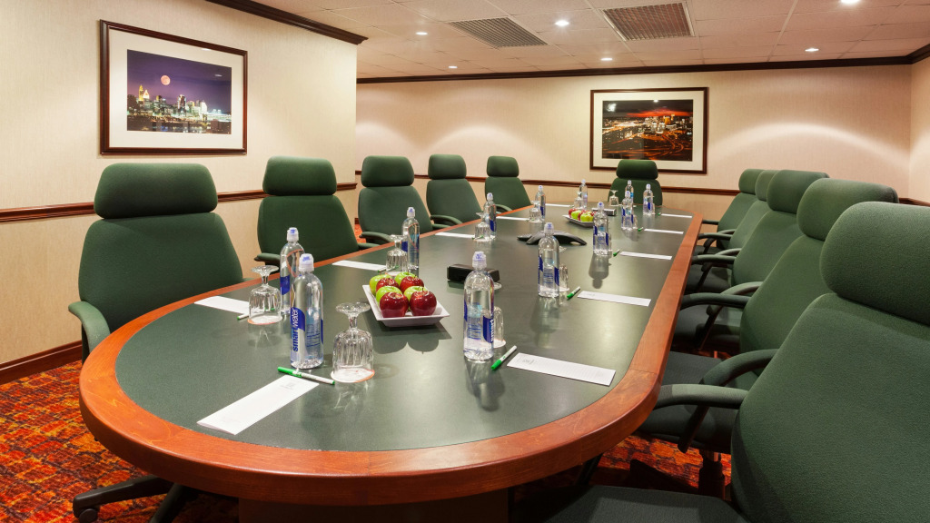 Holiday Inn Cincinnati Airport by IHG