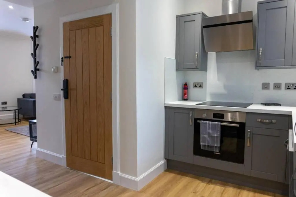 9 Argyle Square - Stylish 2 Bedroom Apartment