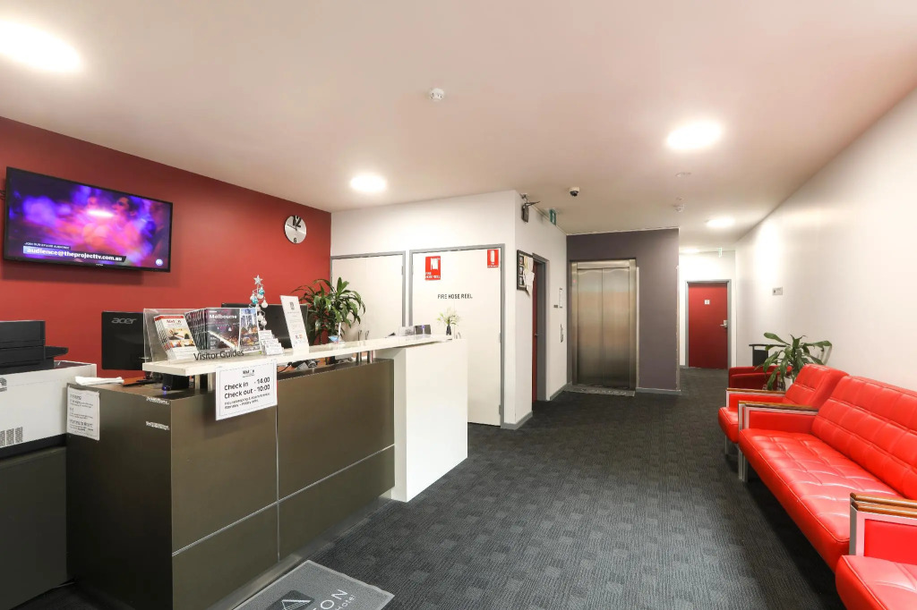 Alston Apartments Hotel