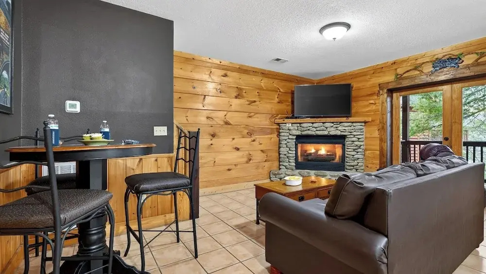 Hot Tub, Game Room & Prime Pigeon Forge Location Big Bear Ridge by Avantstay