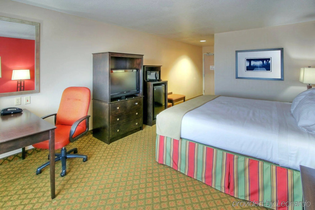 Holiday Inn Express & Suites Tucumcari by IHG