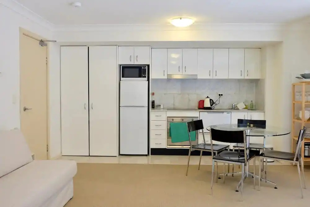 Spacious Studio by the Beach in Manly