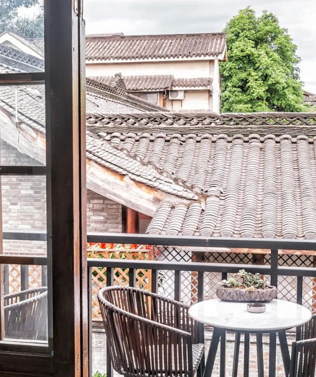 Отель True Go S Kuixinglou Food Street Kuanzhai Alley