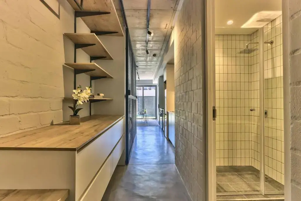 Ideal work from home,studio in new development!