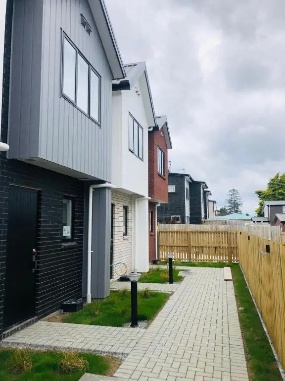 Cozy Brand New Townhouse 1