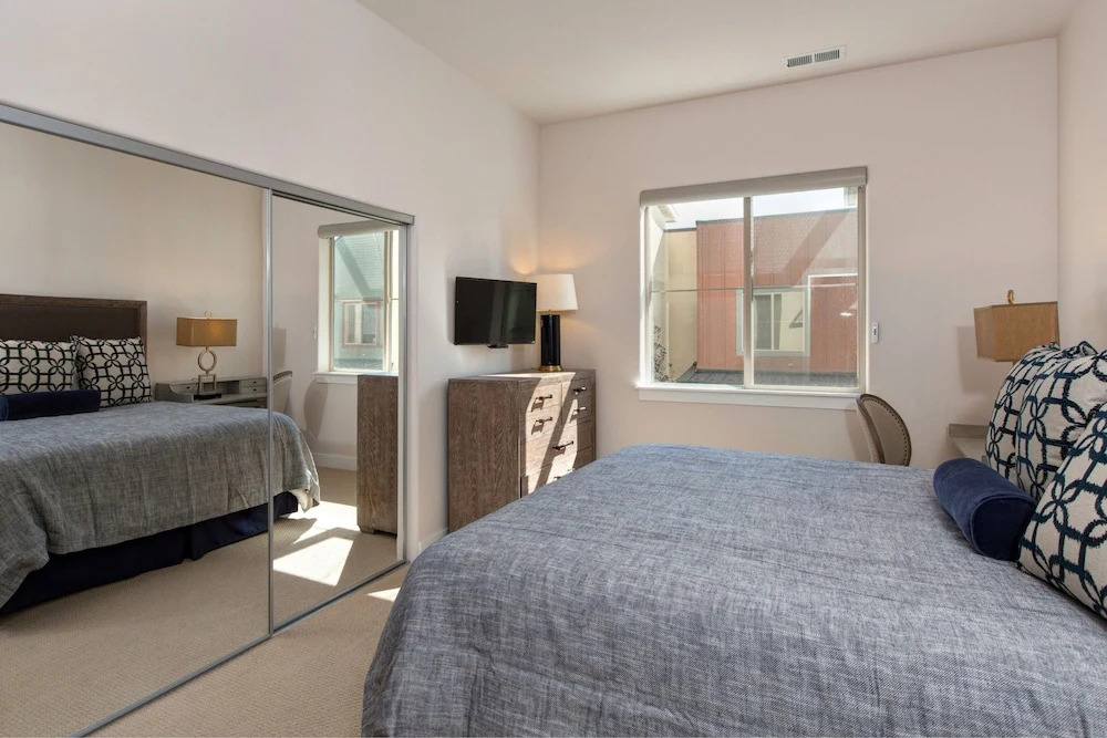 2br/2ba Newpark Terrace  W/ Hot Tub 2 Bedroom Condo