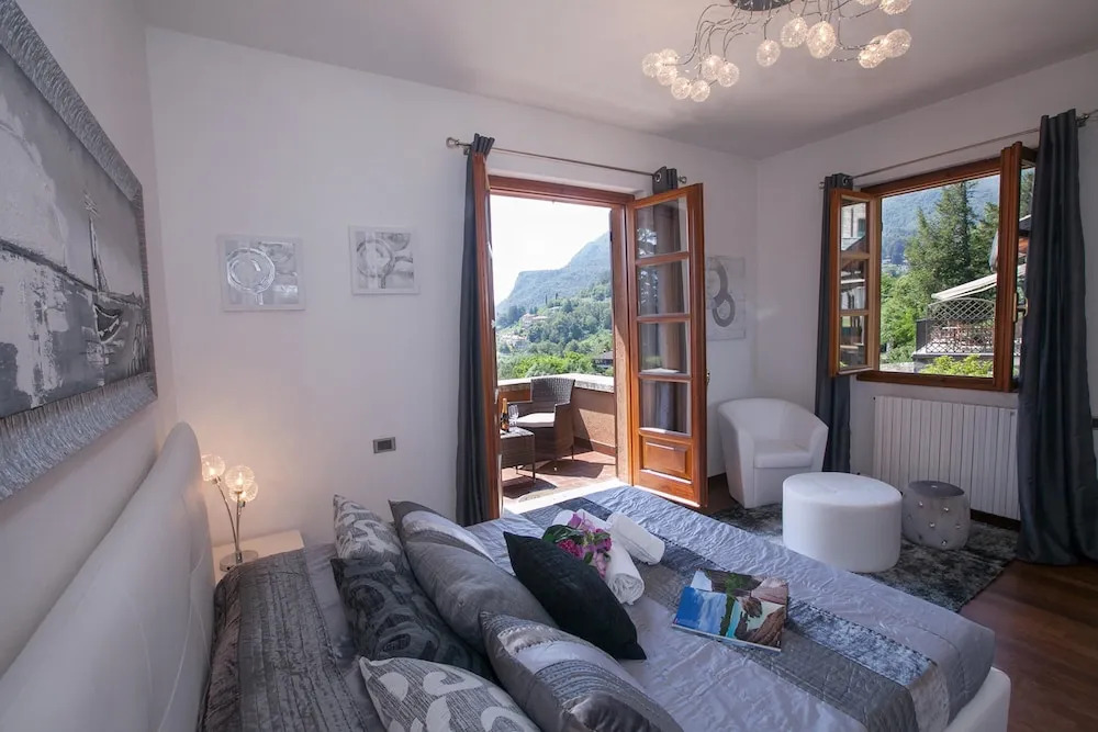 Villa Lakecomo - Ritrovo