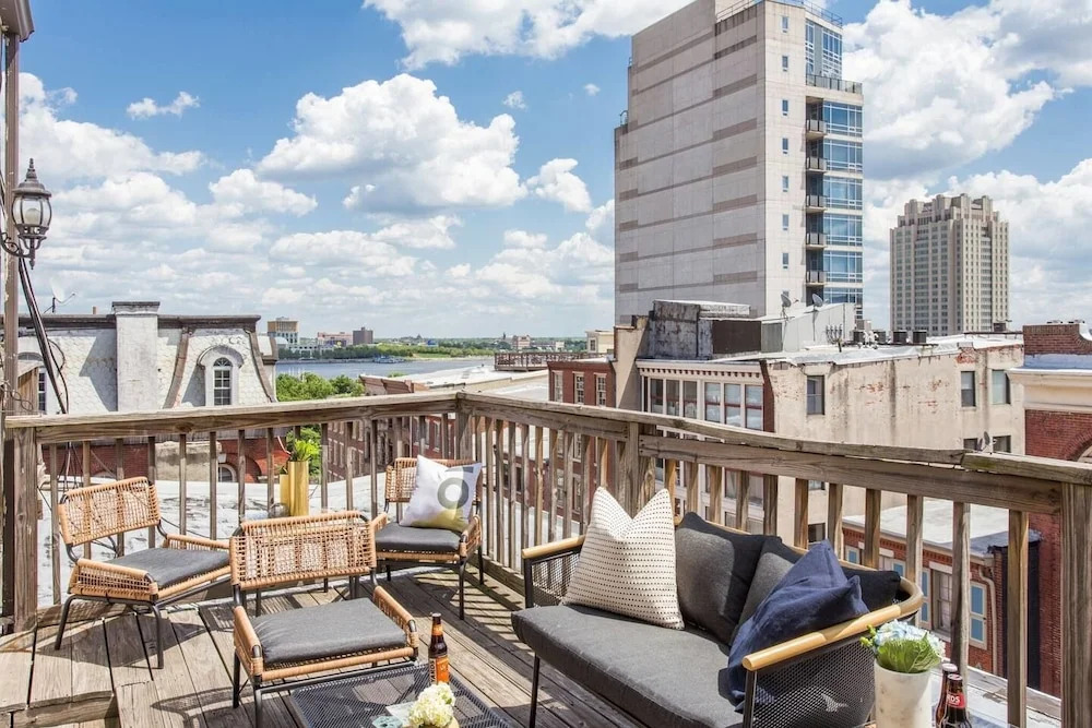 Large 2 BR/ 2BA Duplex in City Center by Domio