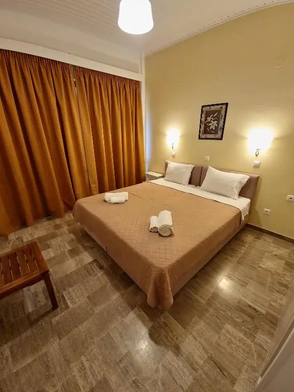 Alexandra Apartment 13