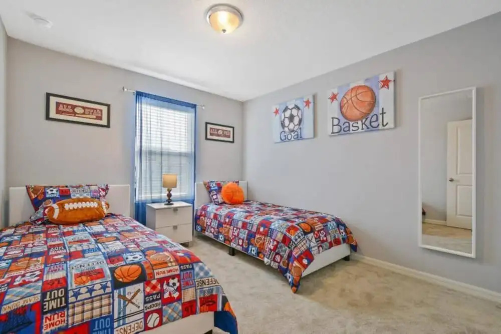 Cozy Property Located 4 7 Miles From Disney World and Near Attractions