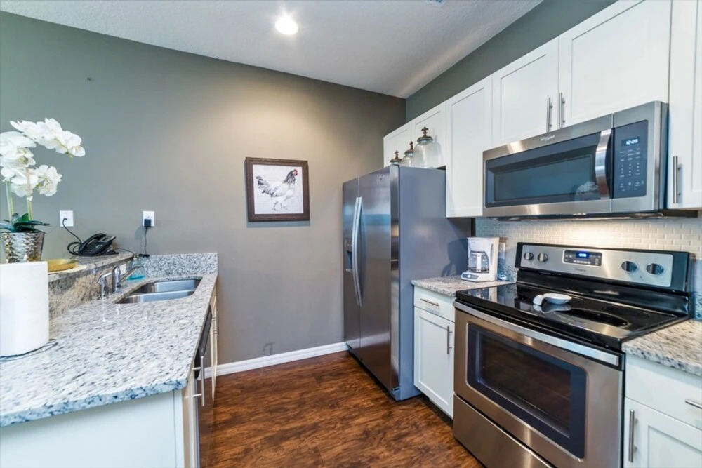 Lucaya Village - 9006 Shine Drive