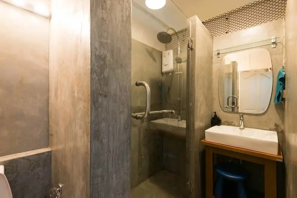 Vacation Townhome near BTS Ekamai