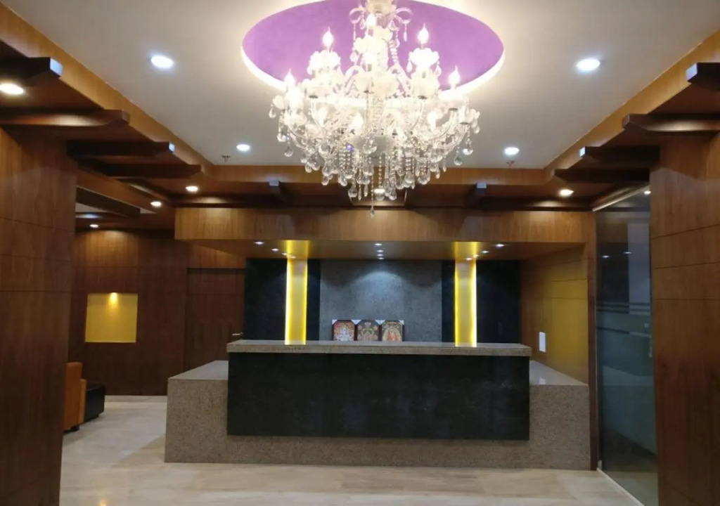 Triguna Clarks Inn Kurnool