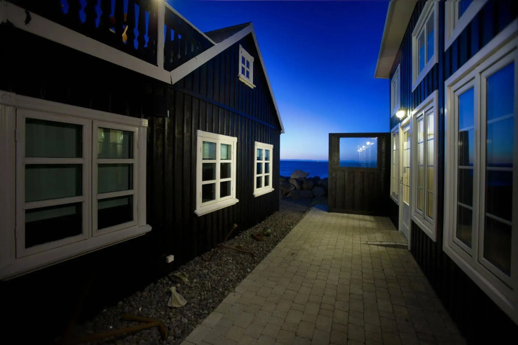 Hlid Fishermans Village