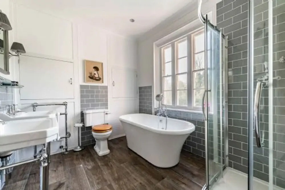 Host Stay Bressingham Lodge