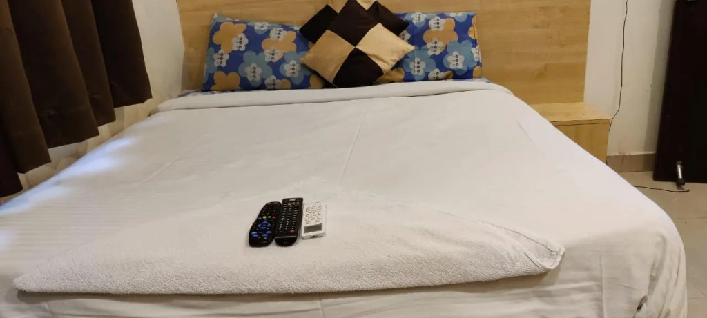 iROOMZ P Homes