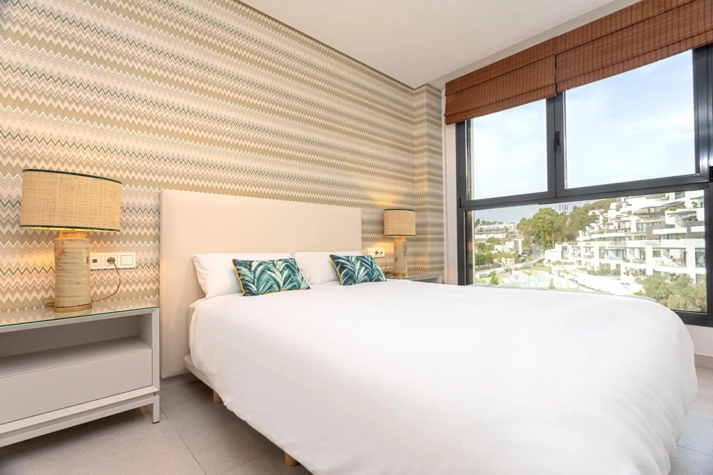 Amazing 2 Bd Apartment with 2 private terraces and communal pool. Alborada Terrace