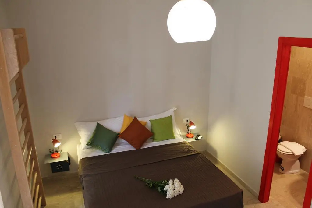 Roma Art Rooms