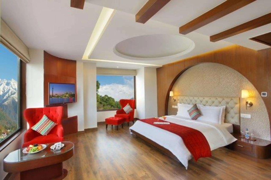 RS Sarovar Portico