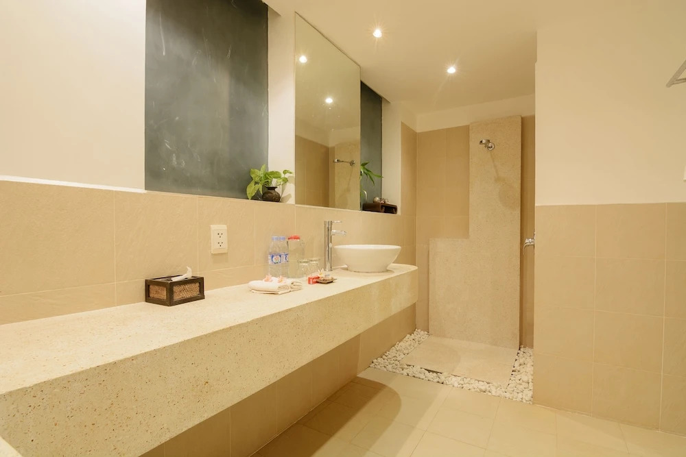 Dechasey Residence