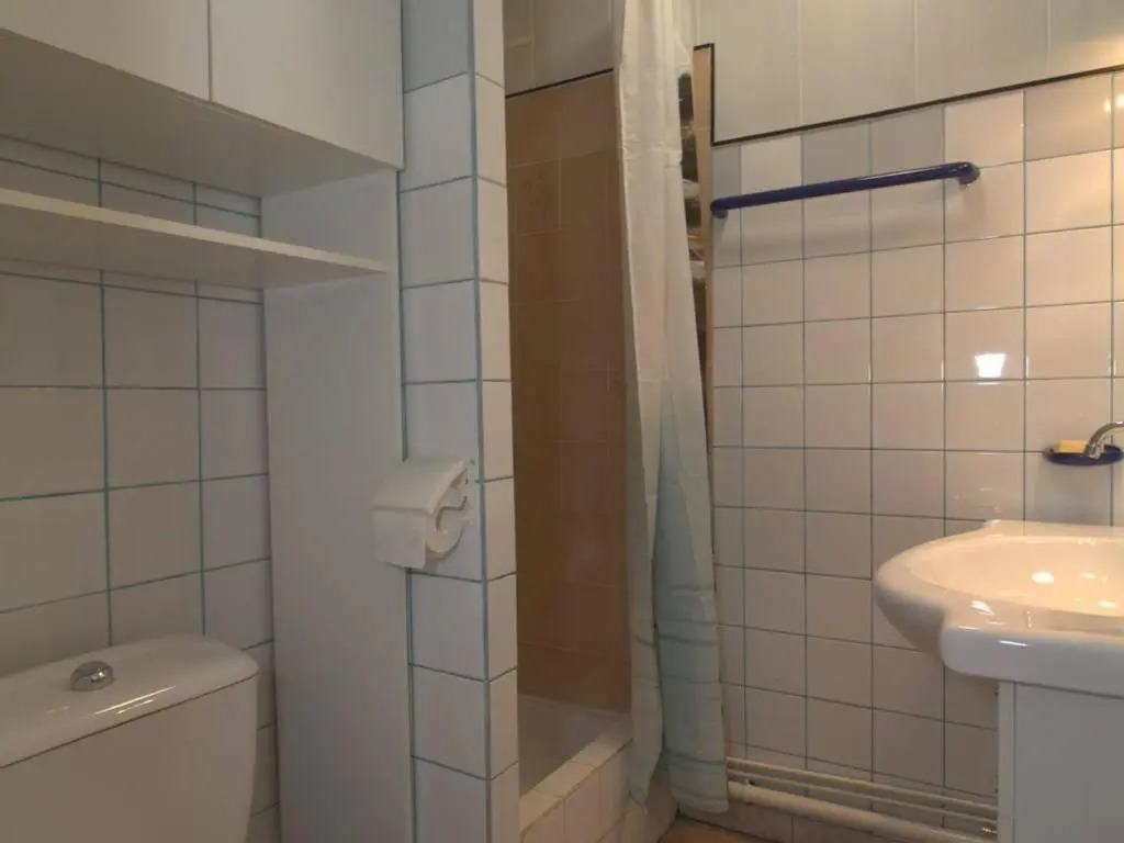 Appartement Balaruc-les-Bains, 1 pièce, 2 personnes - FR-1-553-77