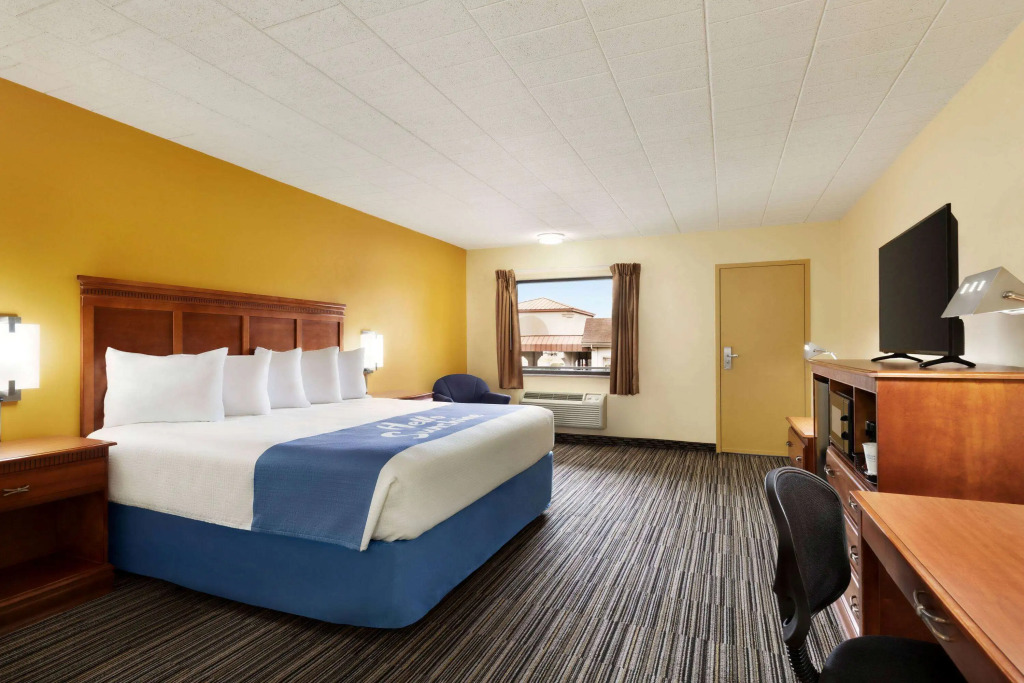 Days Inn by Wyndham Oak Ridge Knoxville