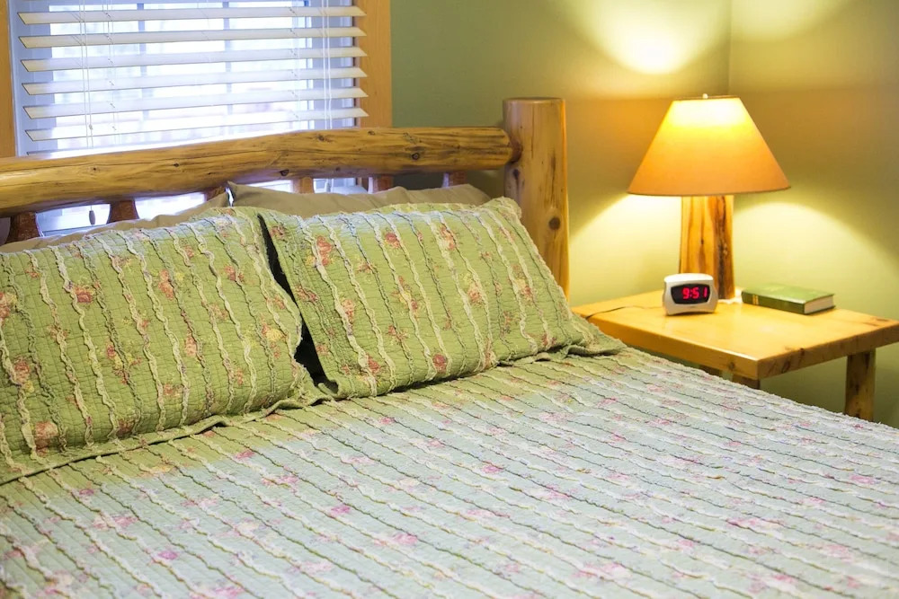 Blessing Lodge by Amish Country Lodging