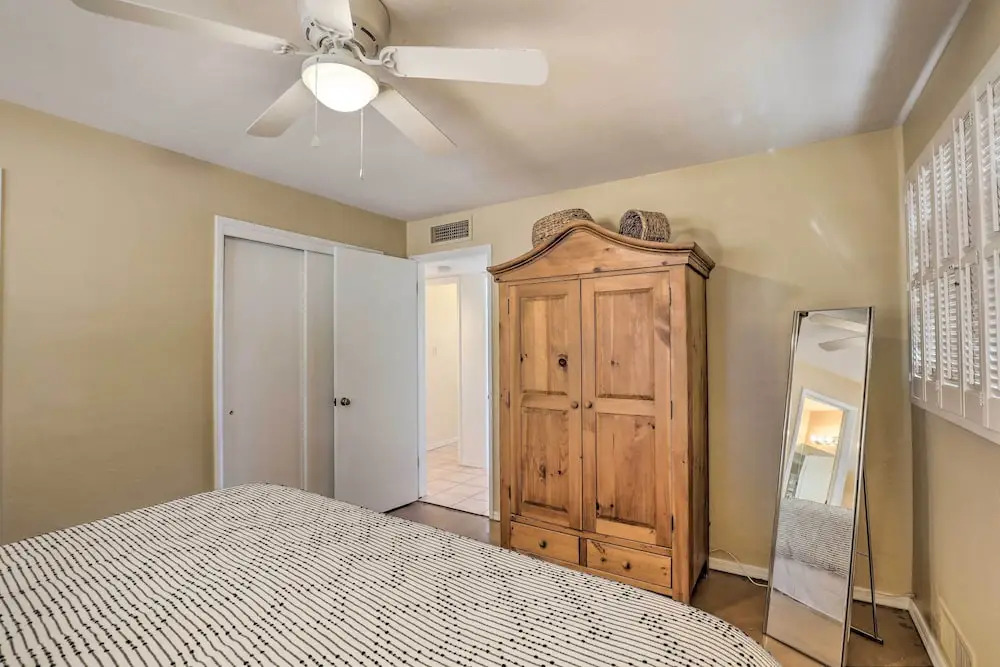 Pet-friendly Home, 4 Miles to U of A Campus
