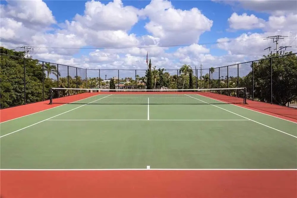 Gullwing 602 - Three Bedroom Condo