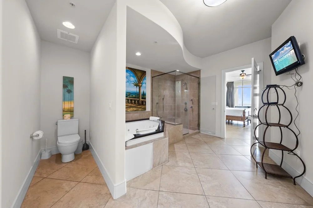 Turquoise Place 408C