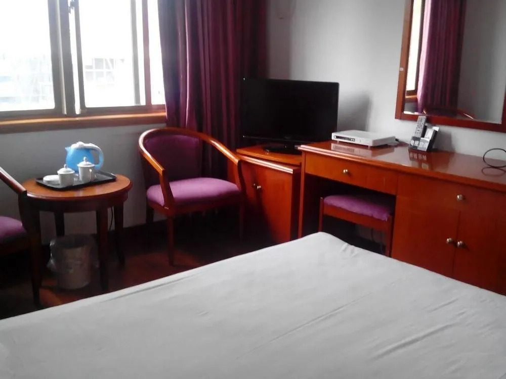 Guangming Hotel